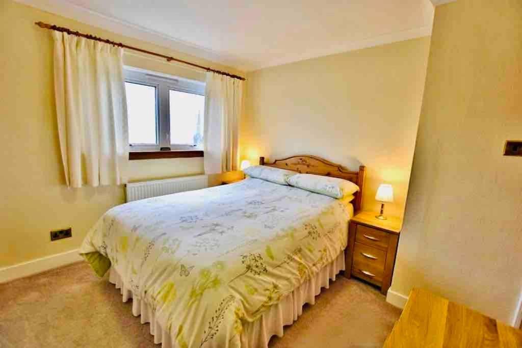 Aldourie Guest House room 5